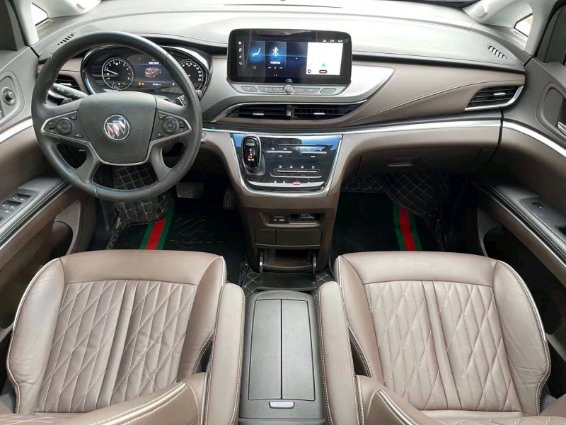 济宁22年别克GL85