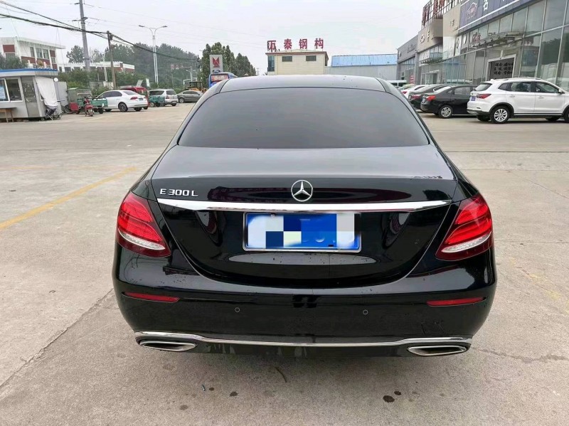 东营18年奔驰E4