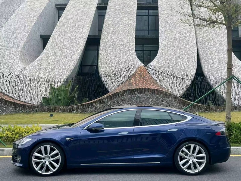 广州17年特斯拉MODEL S8