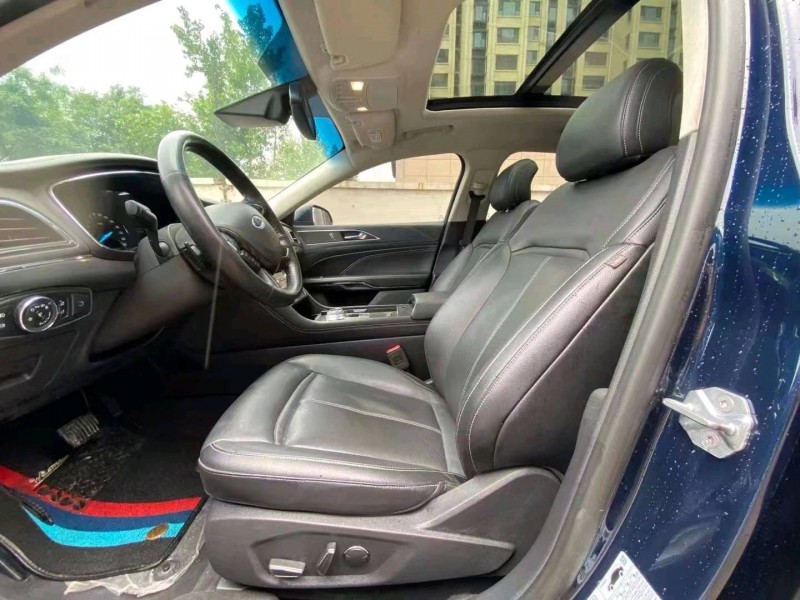 邢台18年福特金牛座7