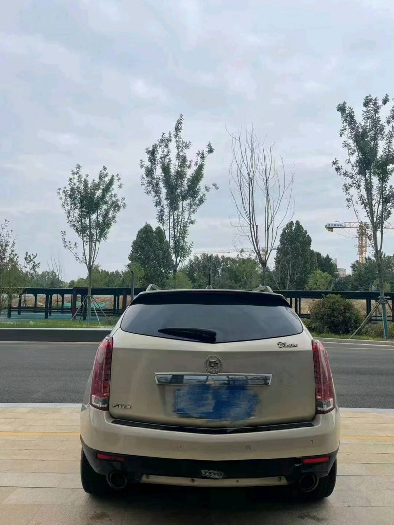 枣庄11年凯迪拉克SRX3
