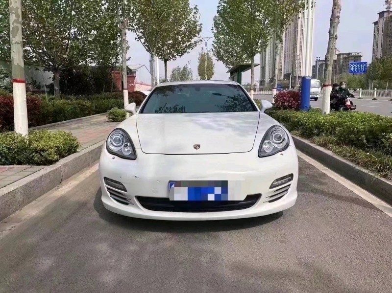 枣庄12年保时捷帕拉梅拉1