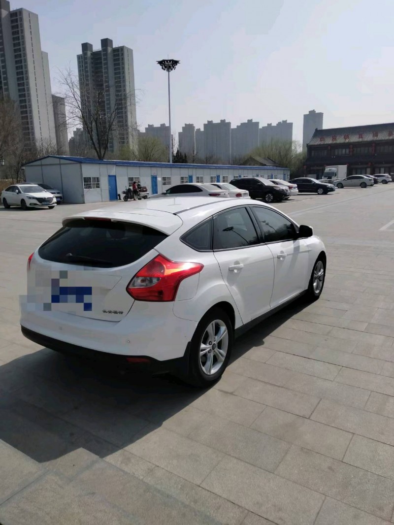 东营14年福特福克斯7