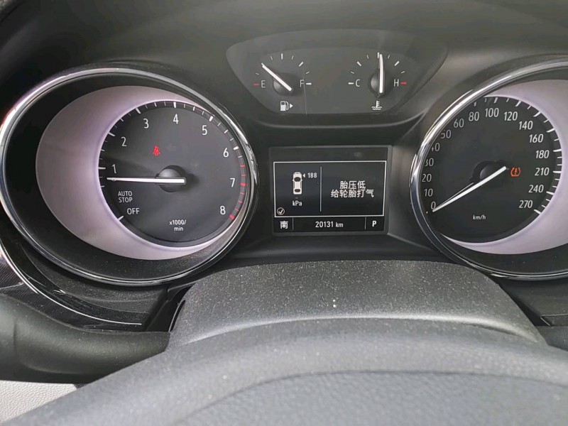 嘉兴20年别克威朗8