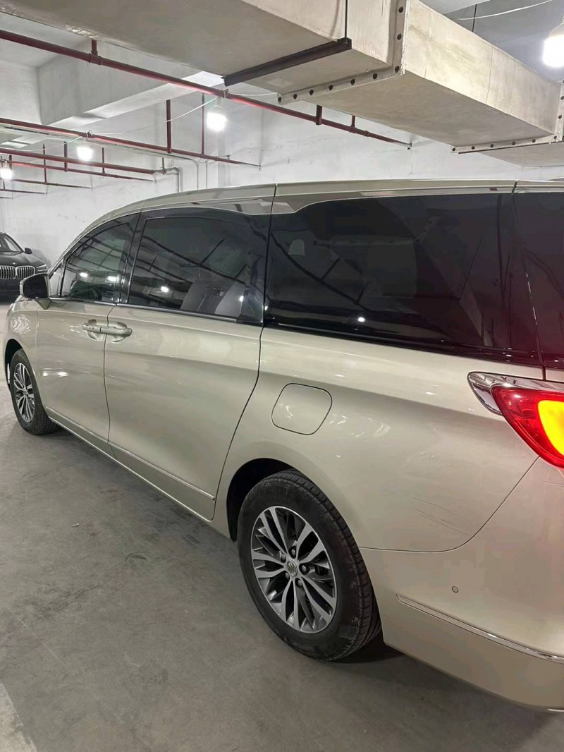 苏州17年别克GL87