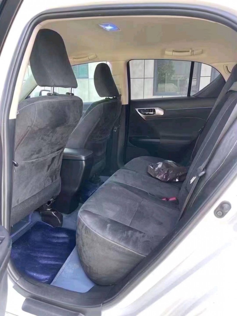 济南18年雷克萨斯CT6