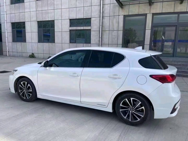 济南18年雷克萨斯CT8