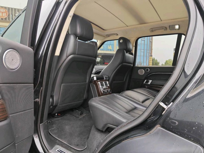 徐州18年路虎揽胜行政4