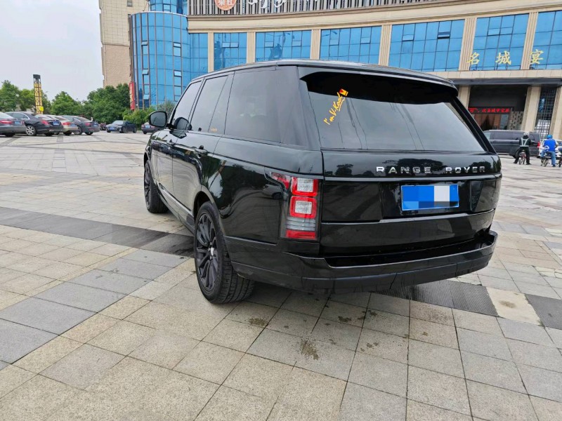 徐州18年路虎揽胜行政8