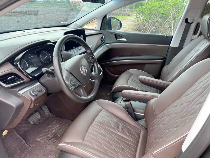 汕头22年别克GL84