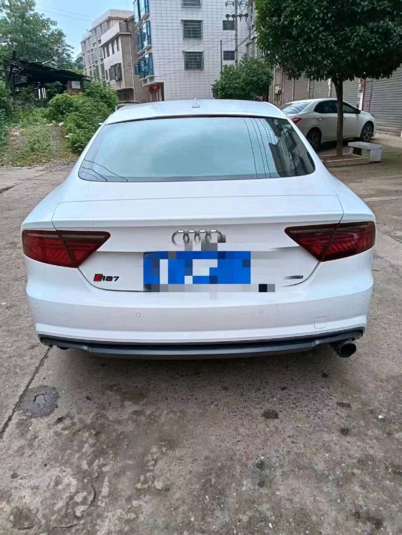 衡阳19年奥迪A7L4