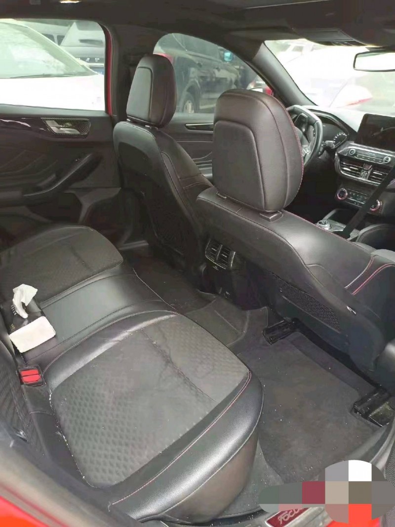 重庆19年福特福克斯5