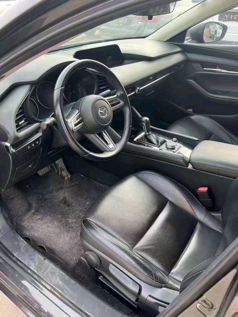 济南20年马自达昂克赛拉4