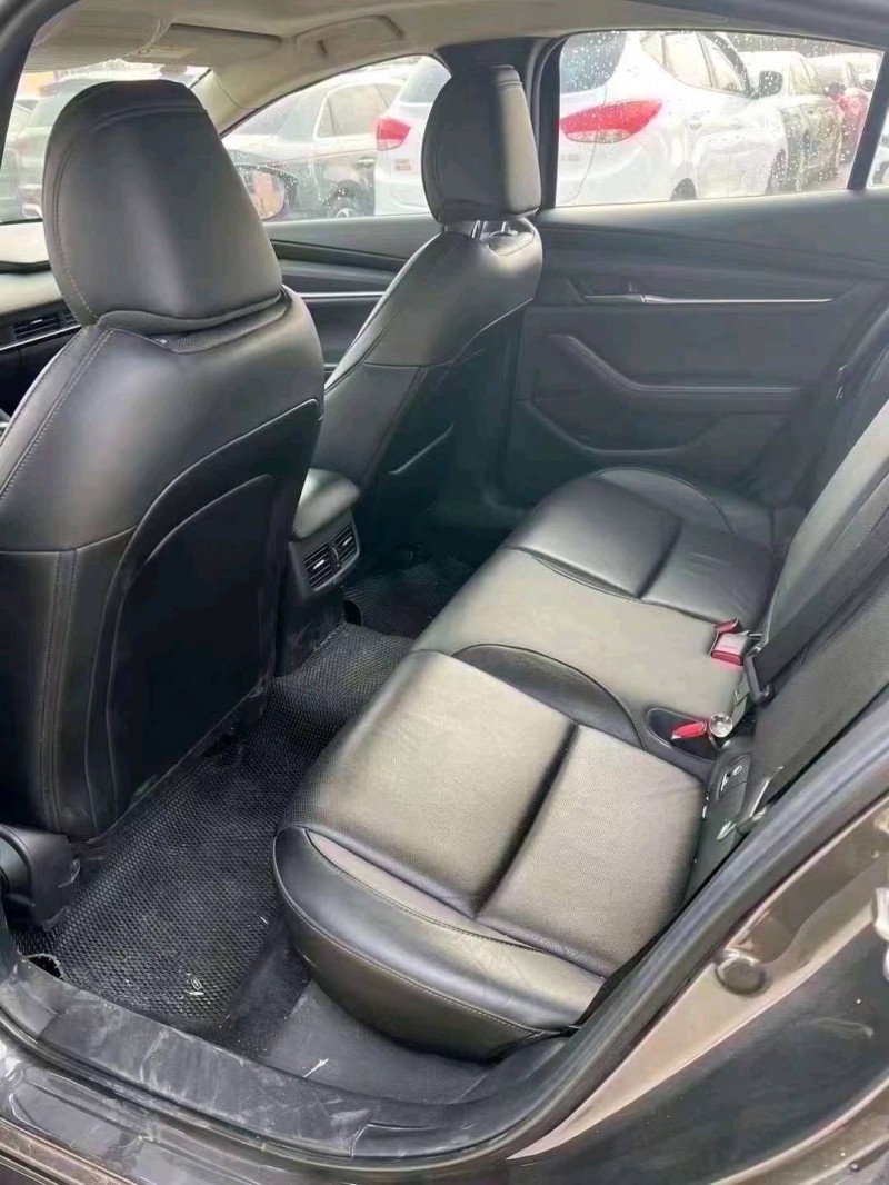 济南20年马自达昂克赛拉8