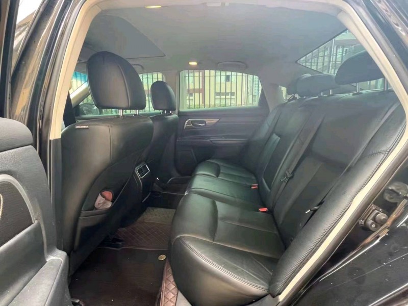 宜昌15年日产天籁7