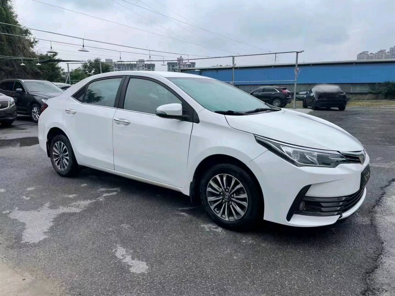 宜昌18年丰田卡罗拉4