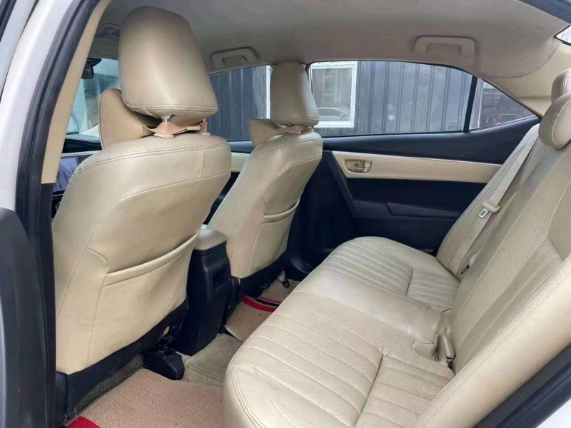 宜昌18年丰田卡罗拉7