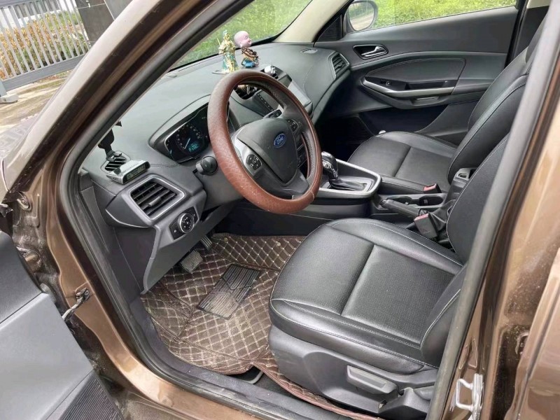 常州18年福特福克斯5