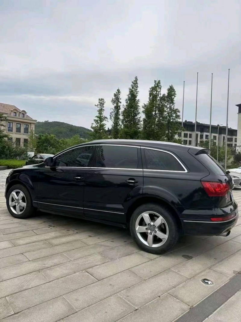 青岛15年奥迪Q77