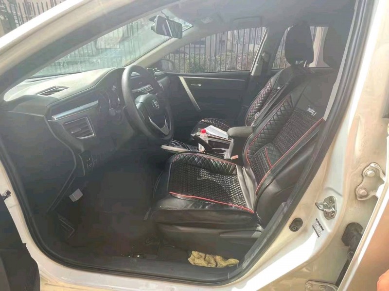 宜昌19年丰田卡罗拉3