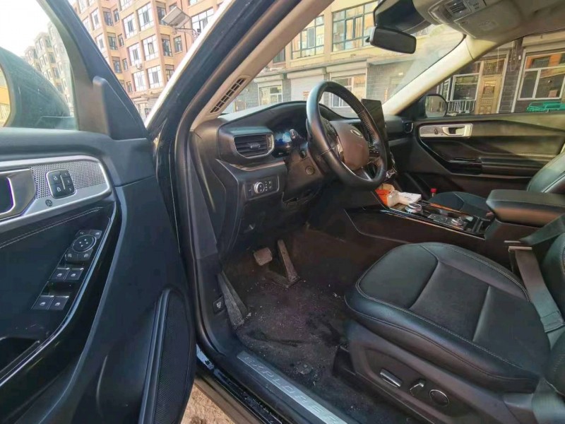 邯郸21年福特探险者7