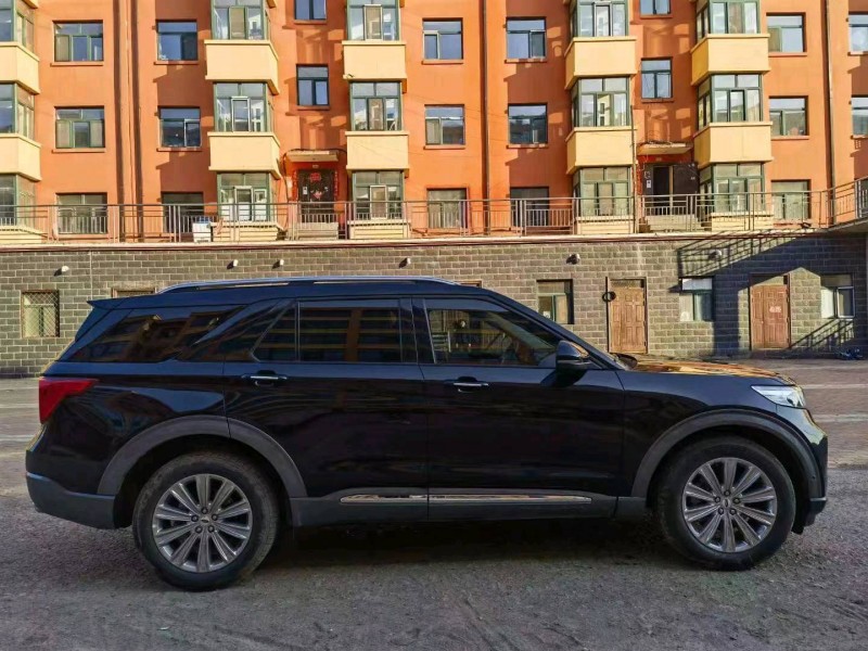 邯郸21年福特探险者8