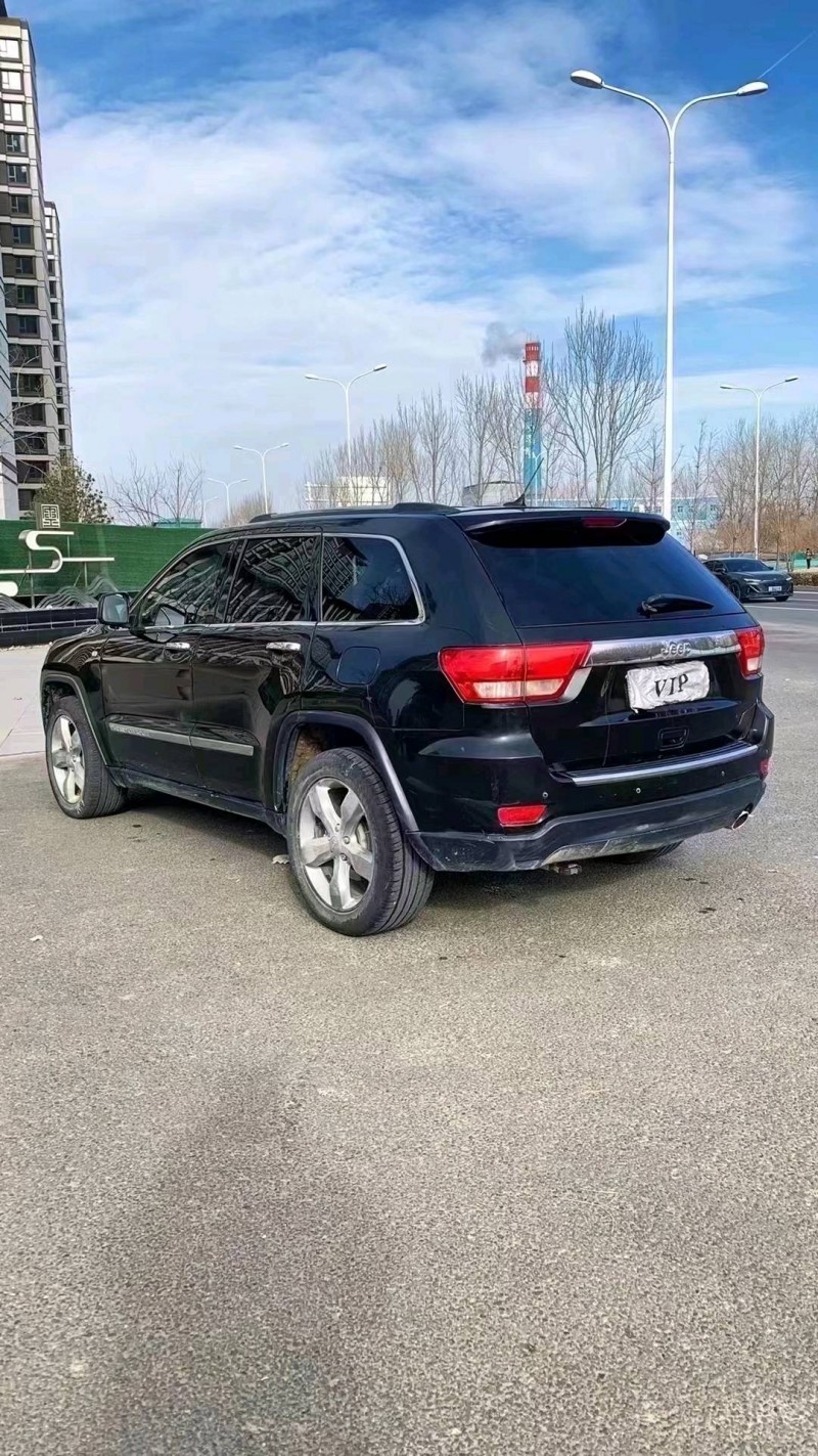 廊坊12年Jeep大切诺基8