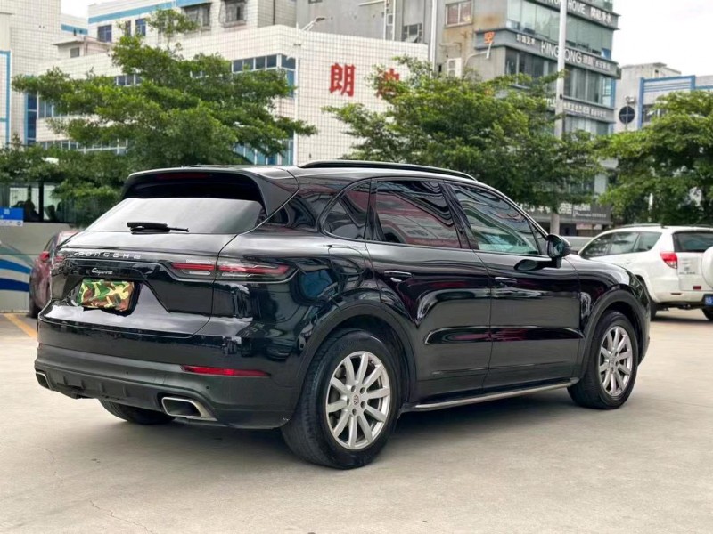 东莞20年保时捷卡宴8