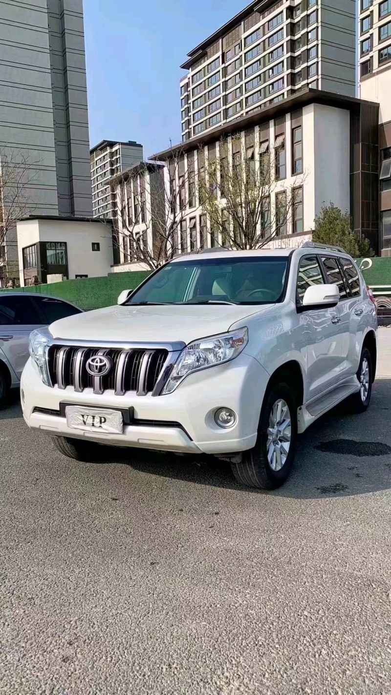 廊坊17年丰田普拉多2