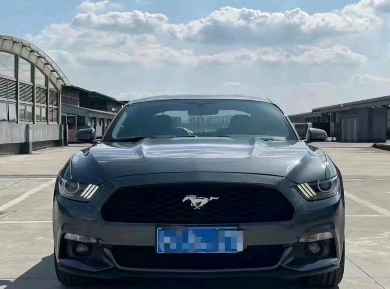 深圳16年福特野马1