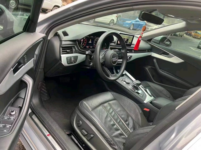 宜昌19年奥迪A4L8