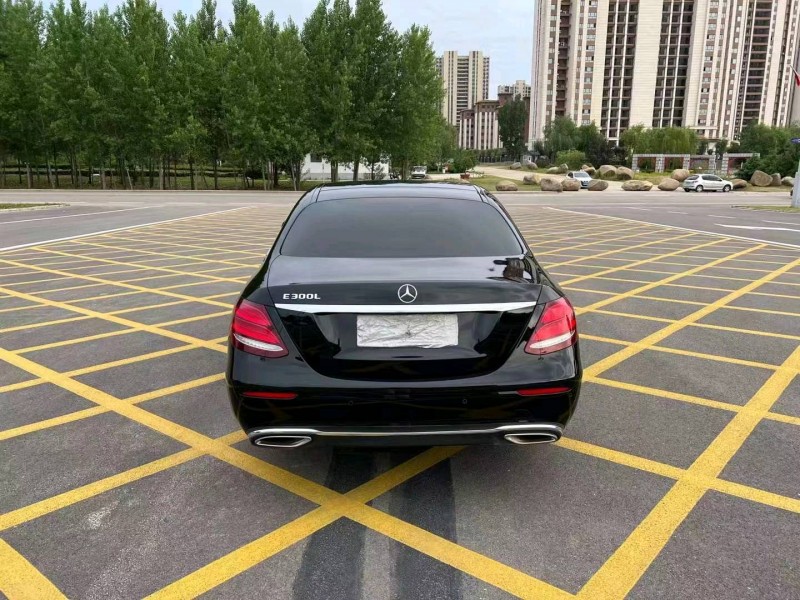 枣庄19年奔驰E2