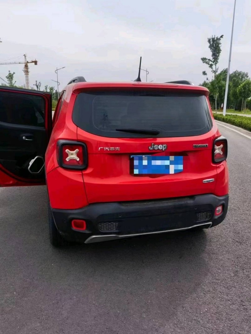 石家庄17年Jeep自由侠4