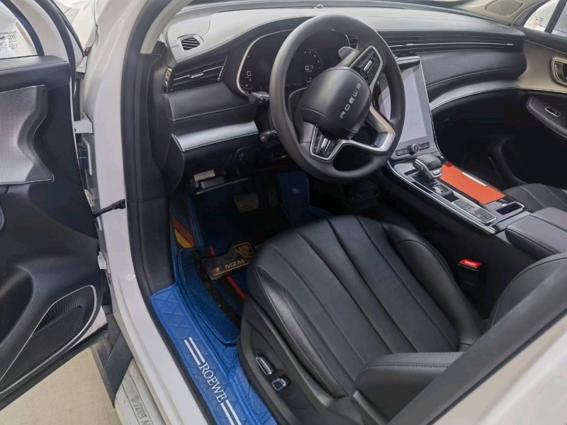 保定20年荣威RX56