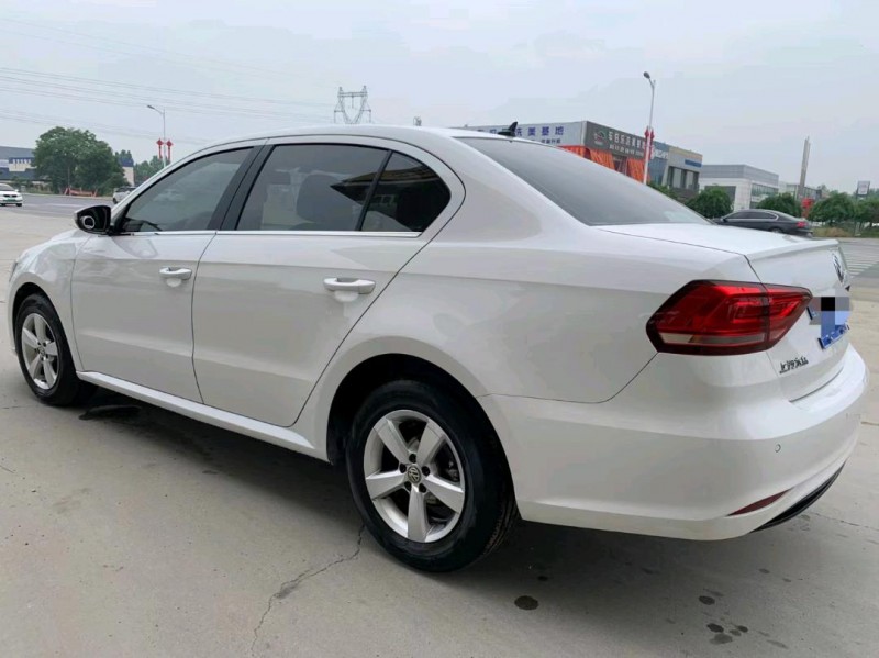 保定21年大众朗逸8