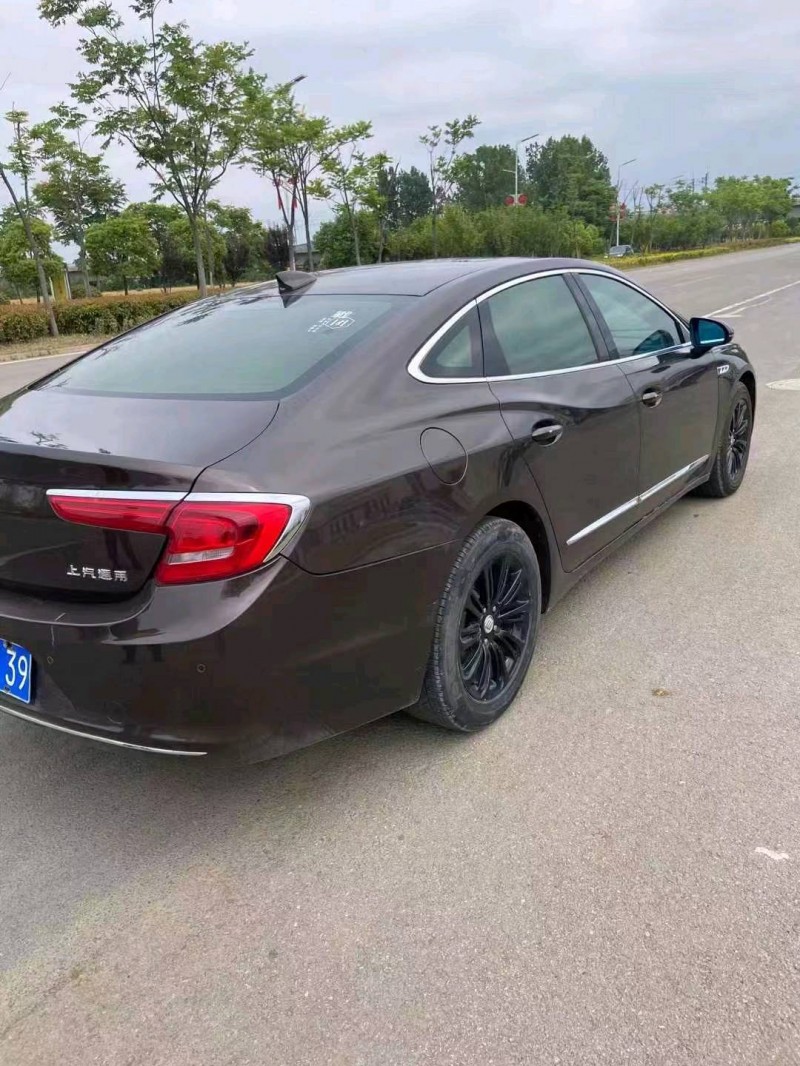 邢台17年别克君越5