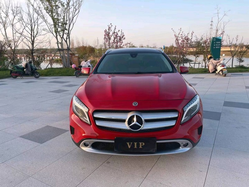 宿迁16年奔驰GLA1