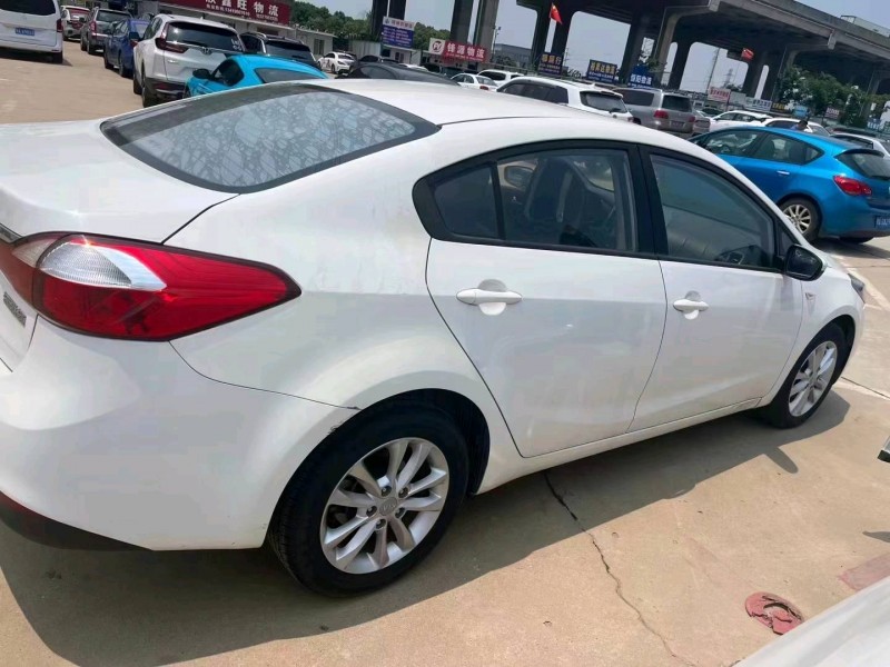 宜昌18年起亚K32