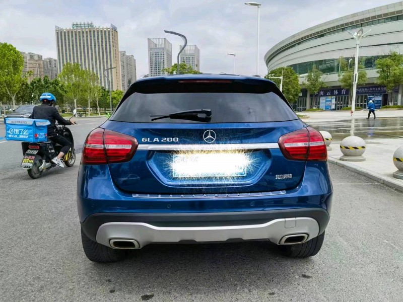 宜昌19年奔驰GLA6