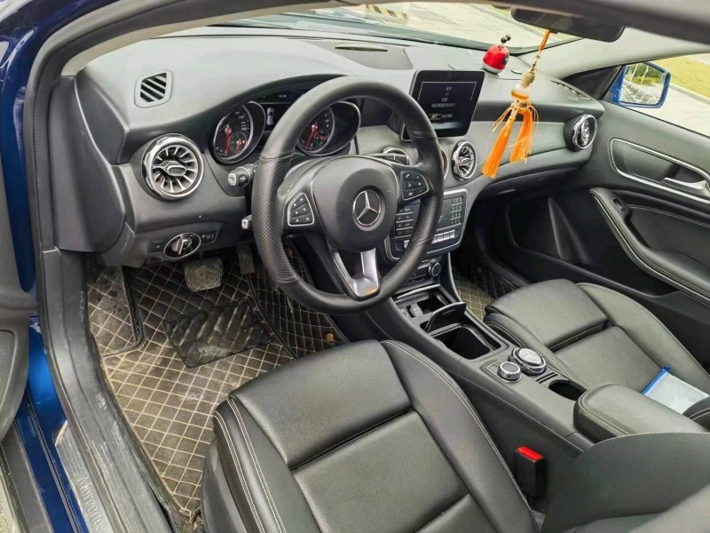 宜昌19年奔驰GLA7