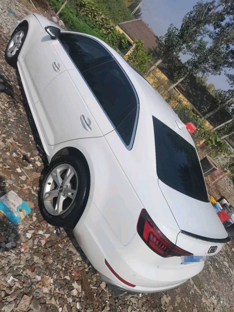 济南18年奥迪A4L8