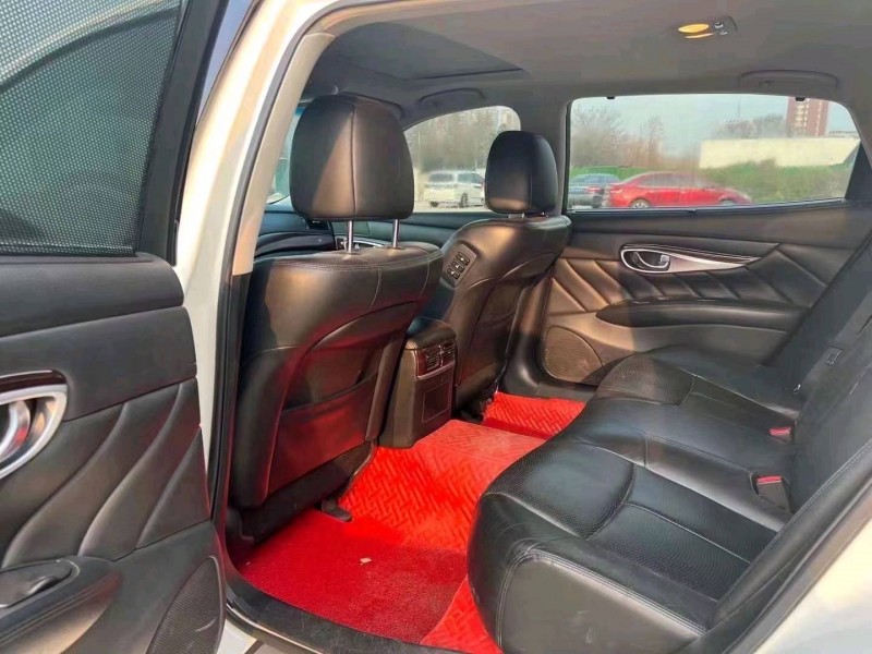 济宁15年英菲尼迪Q706