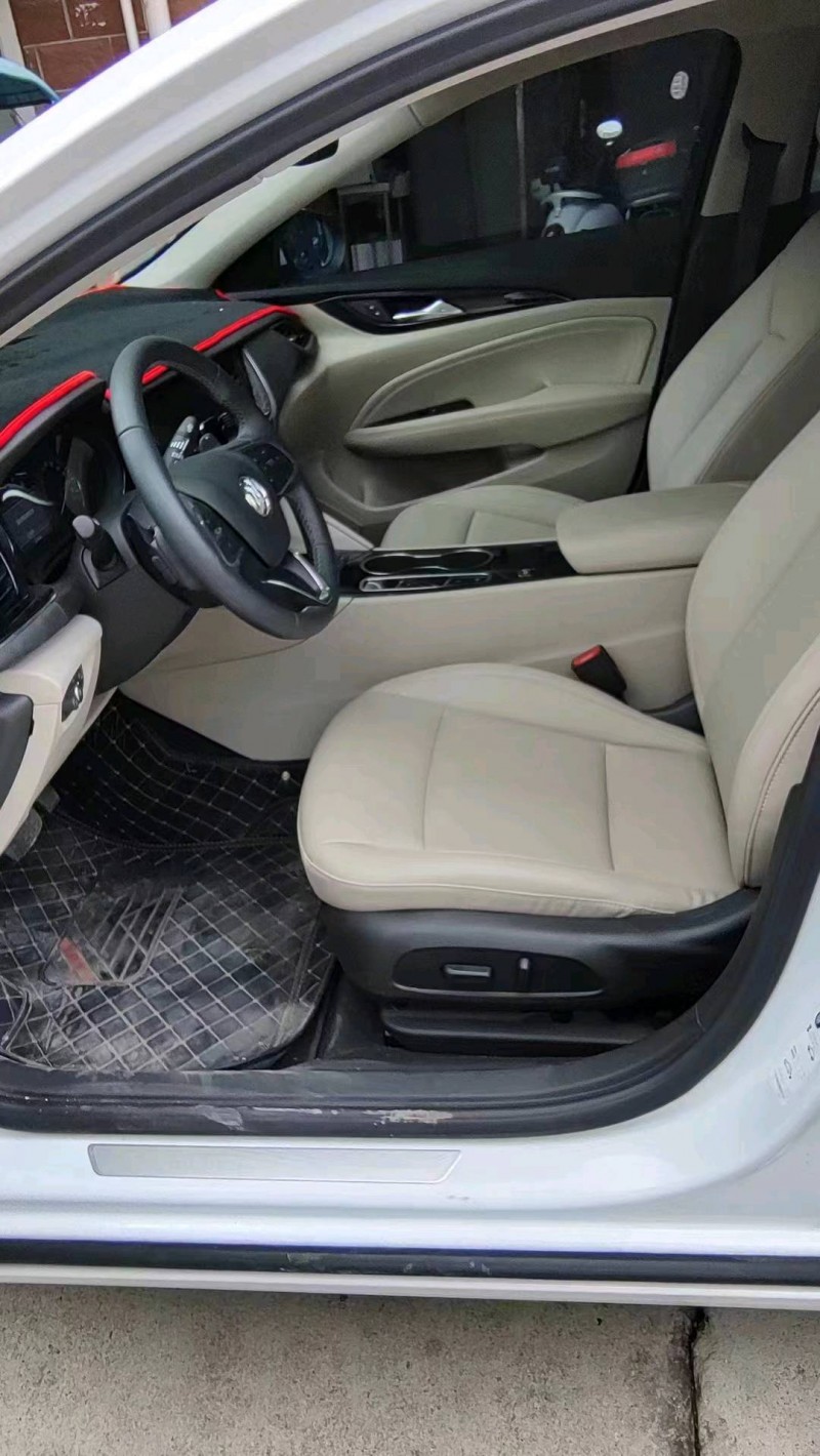 邢台21年别克君威6