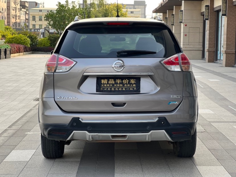 珠海14年日产奇骏7