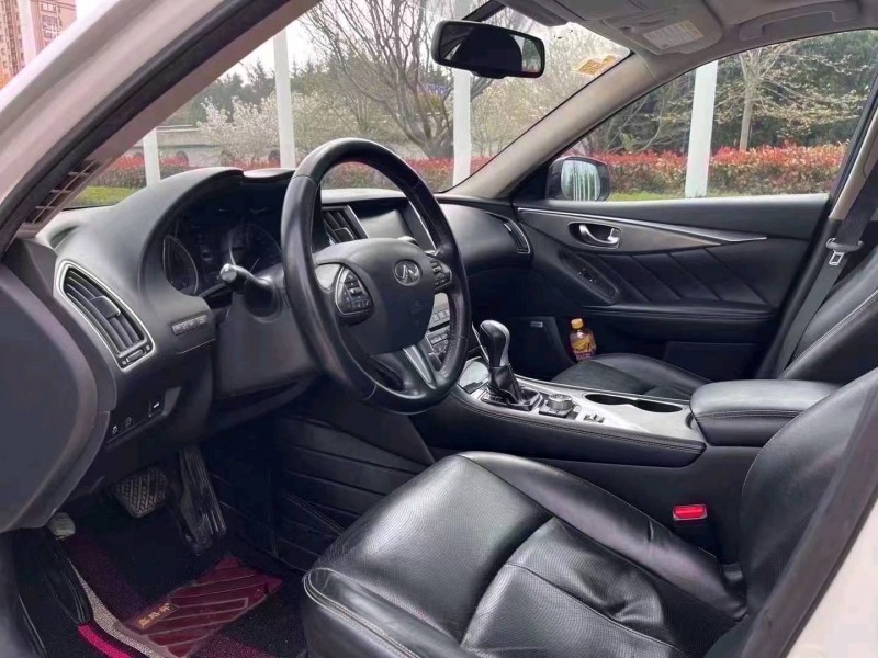 济南15年英菲尼迪Q50L6