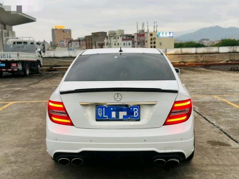 东莞13年奔驰C9