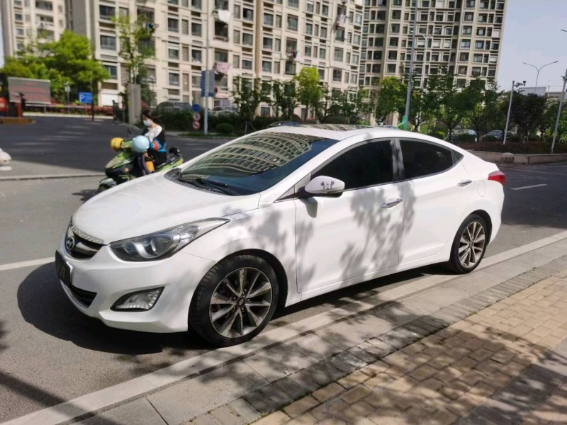 苏州15年现代朗动3