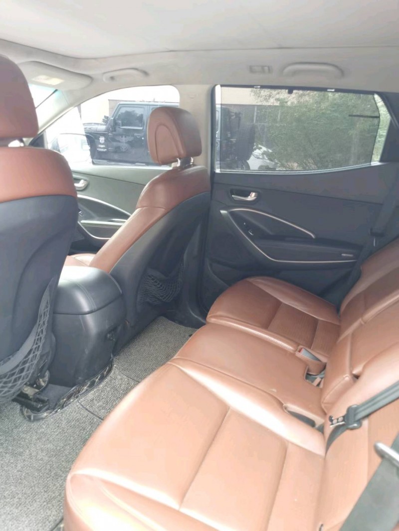 济南13年现代全新胜达4