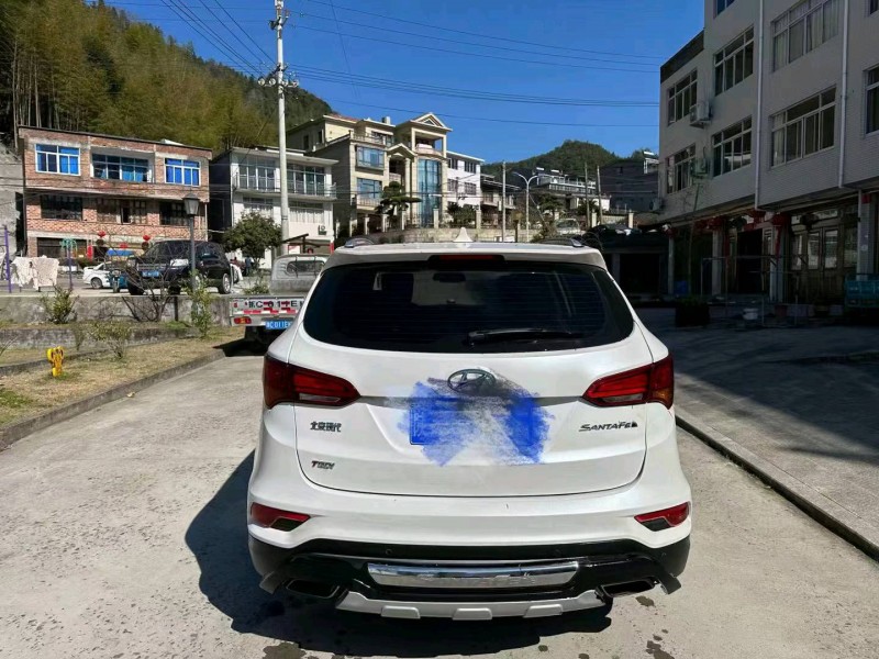 嘉兴18年现代新胜达8