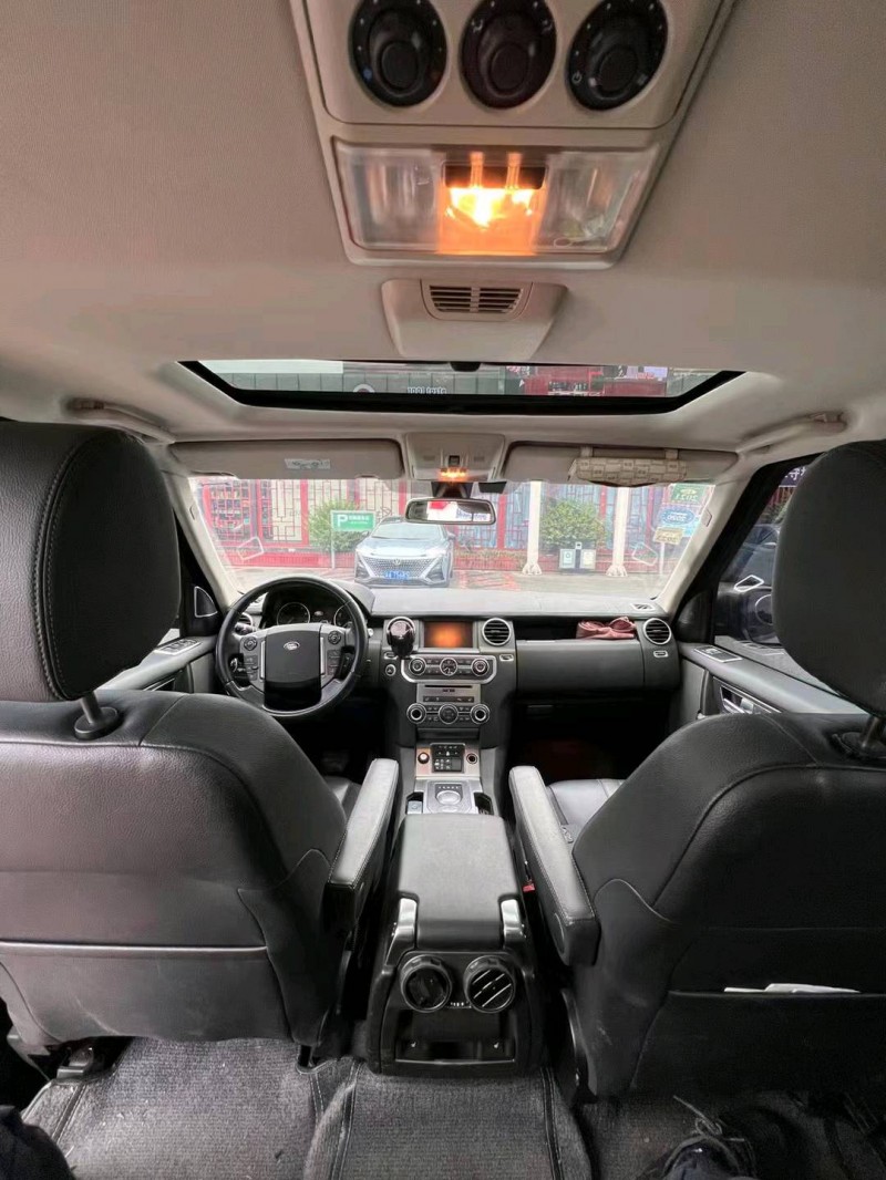 重庆15年路虎发现4